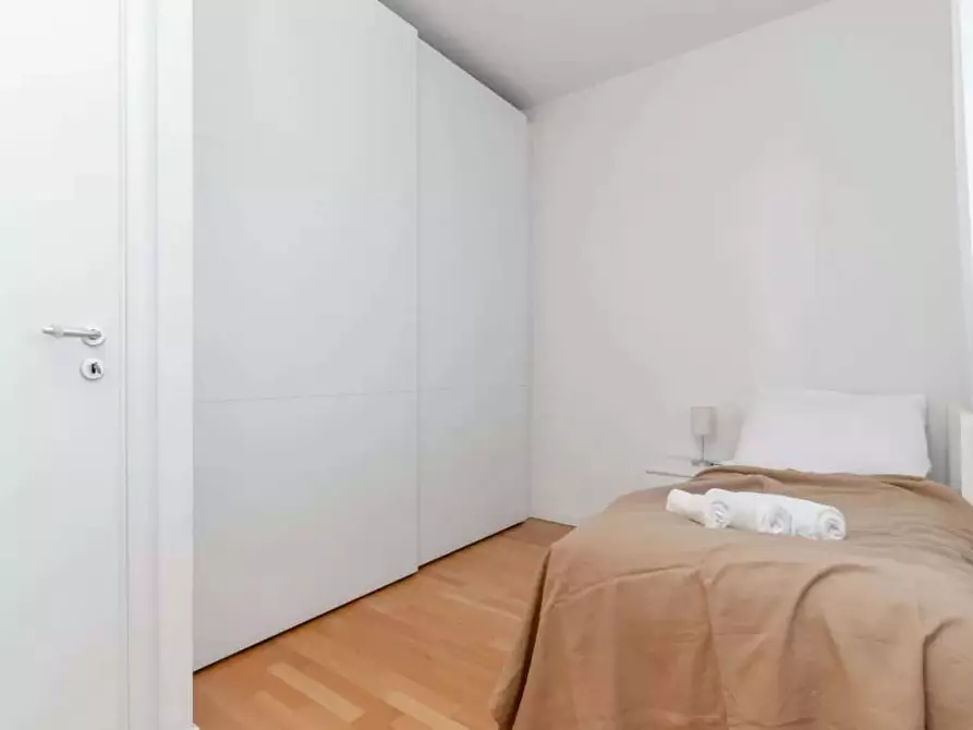 Immagine 12 di Appartamento in affitto  in Via Principe Eugenio61 a Milano