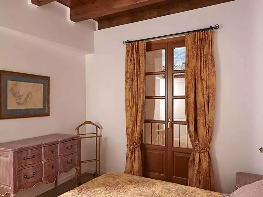 Immagine 10 di Appartamento in affitto  in Via Cinque Giornate a Como