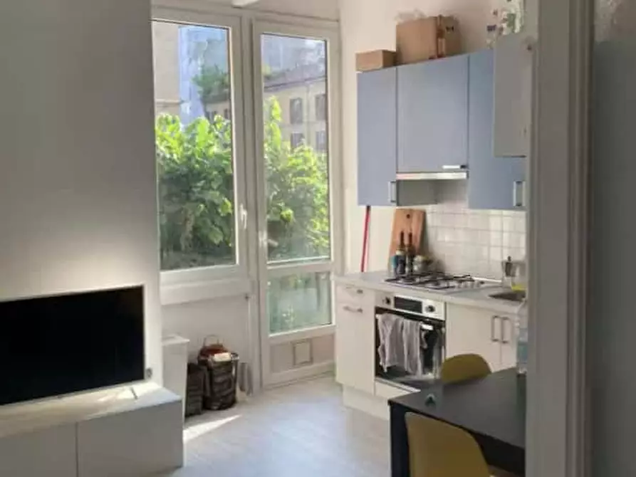 Immagine 15 di Camera in affitto  in Alzaia Naviglio Grande10 a Milano