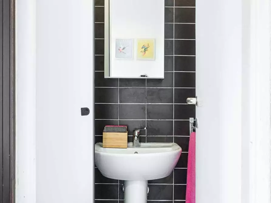 Immagine 16 di Camera in affitto  in Via Adele Martignoni2 a Milano