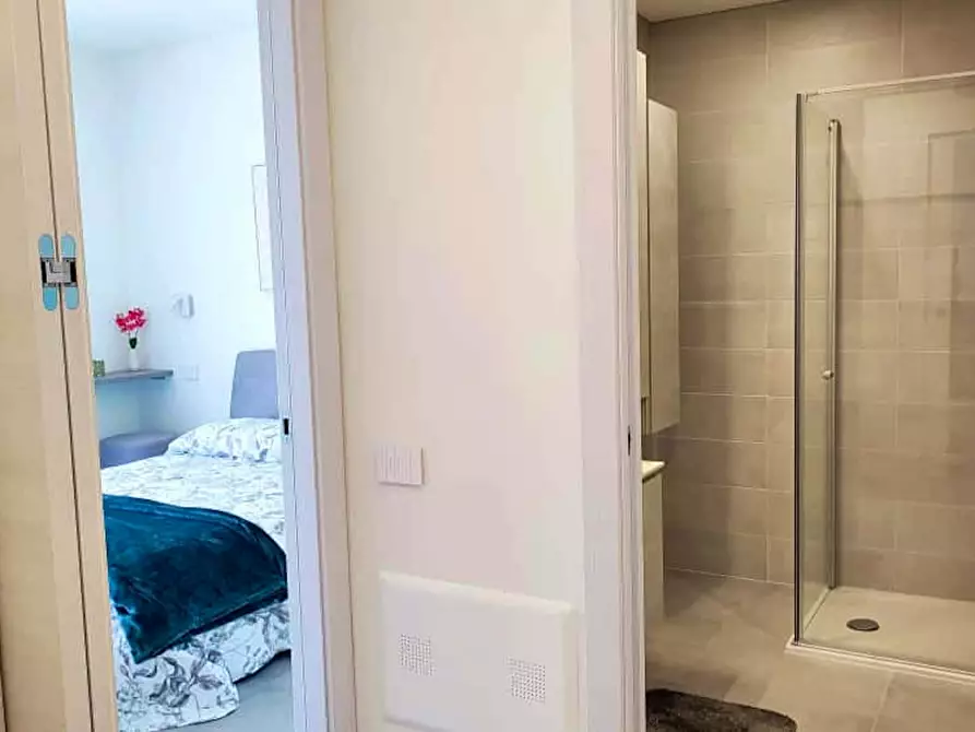 Immagine 14 di Camera in affitto  in Via Cefalonia a Milano