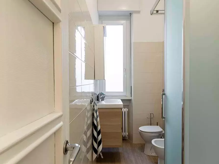 Immagine 10 di Camera in affitto  in Via Carmagnola13 a Milano