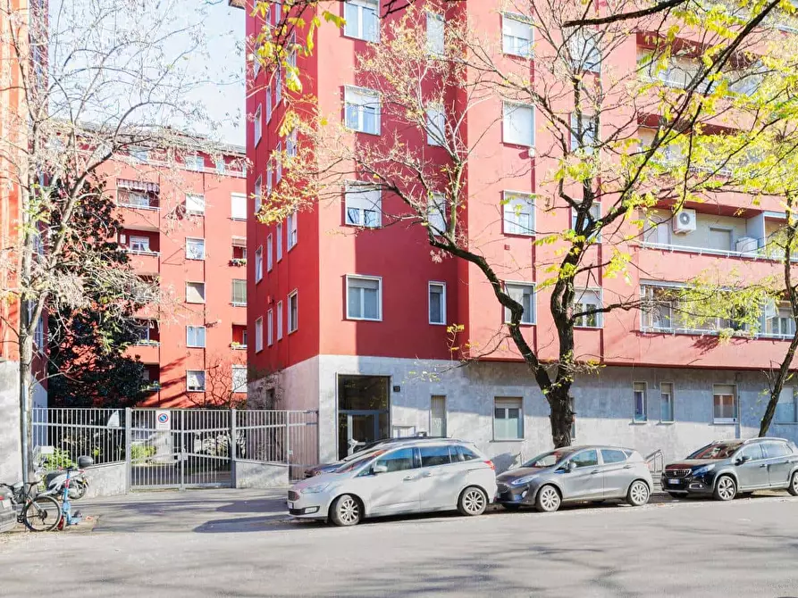 Immagine 25 di Appartamento in affitto  in Via Tavazzano10 a Milano