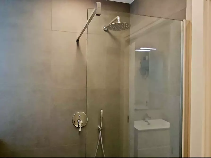 Immagine 6 di Appartamento in affitto  in Corso Italia7 a Trieste