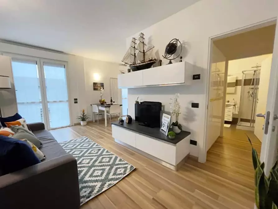 Immagine 3 di Appartamento in affitto  in Via Giuseppe Candiani a Milano