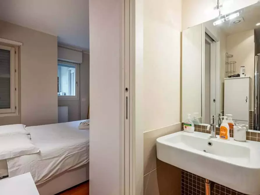 Immagine 6 di Appartamento in affitto  in Corso Sempione21 a Milano