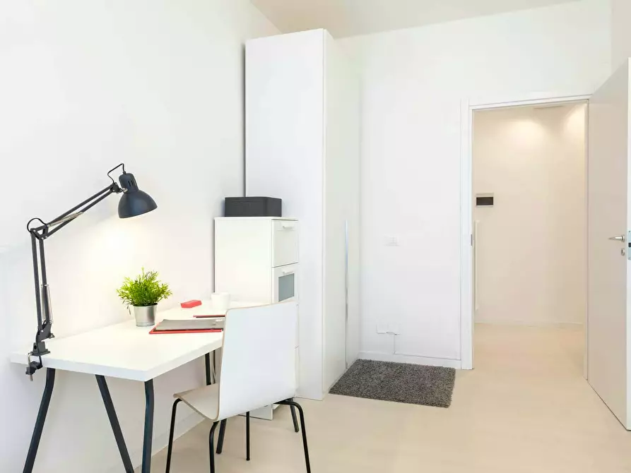 Immagine 8 di Camera in affitto  in Via Milano23 a Venezia