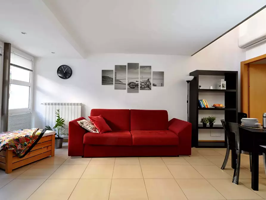 Immagine 40 di Appartamento in affitto  in Via San Benigno5 a Milano