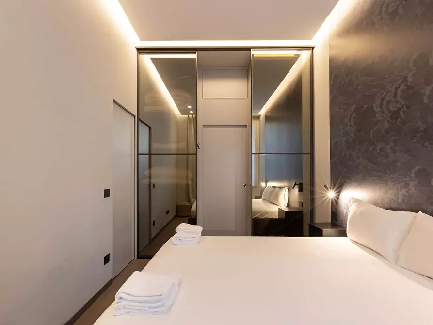 Immagine 11 di Appartamento in affitto  in Via Guido D'Arezzo8 a Milano