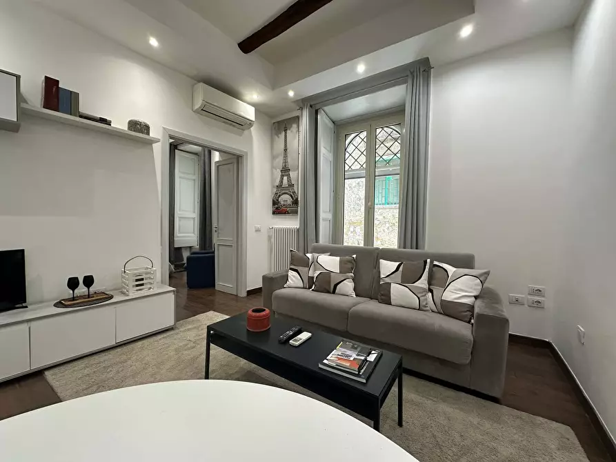 Immagine 1 di Appartamento in affitto  in Salita San Maria Apparente4 a Napoli