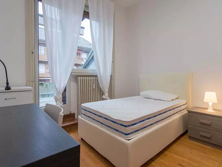 Immagine 6 di Camera in affitto  in Via Rodolfo Farneti4 a Milano