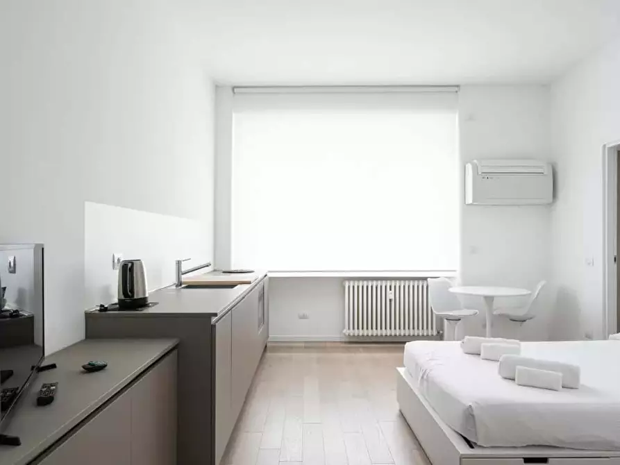 Immagine 33 di Appartamento in affitto  in Via Vincenzo Monti86 a Milano