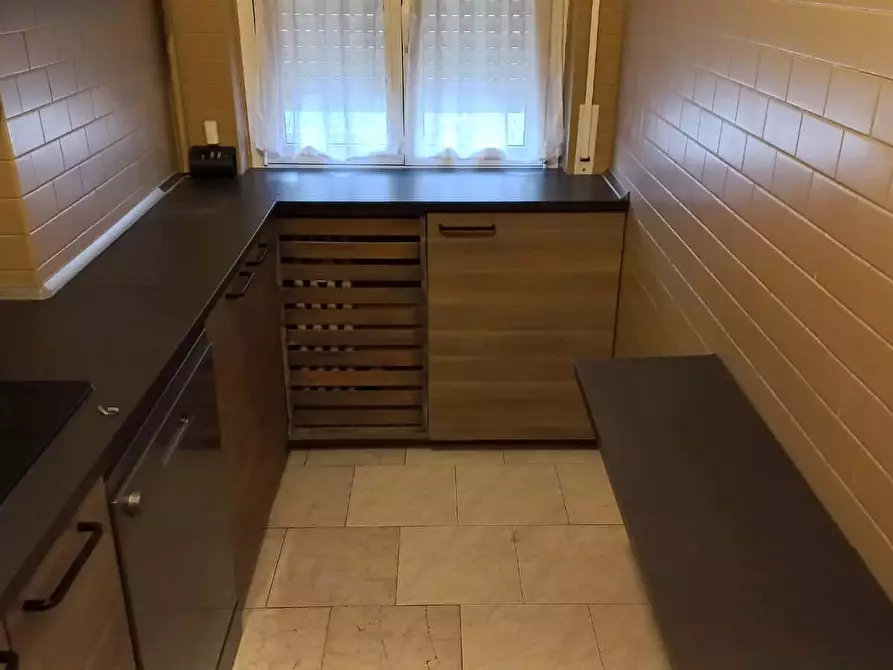 Immagine 16 di Camera in affitto  in Viale della Resistenza11 a Corsico