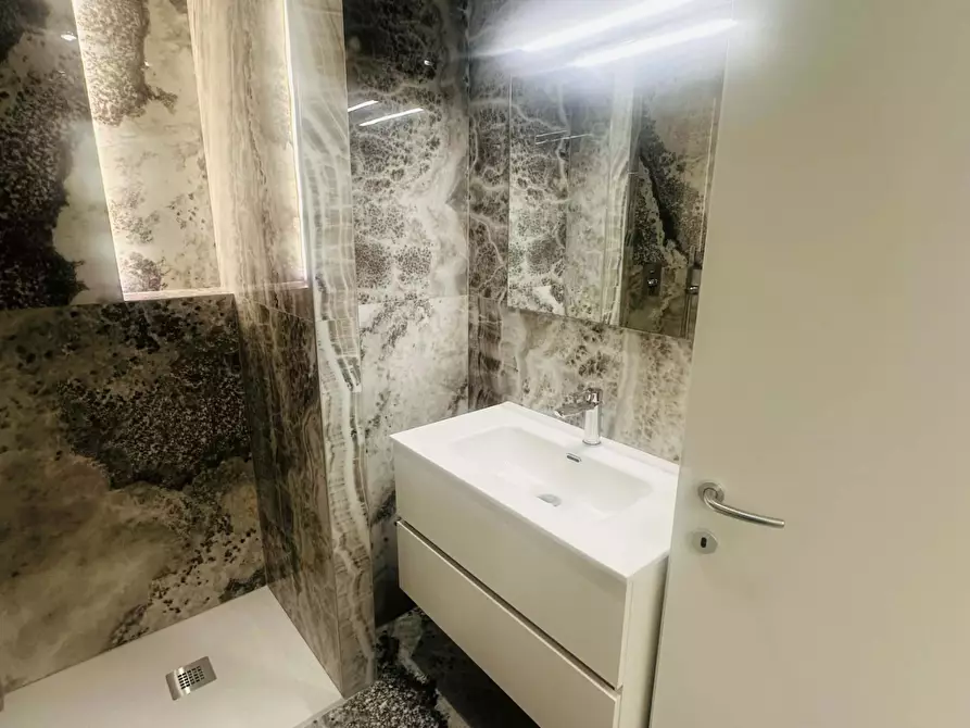 Immagine 13 di Appartamento in affitto  in Via San Domenico7 a Bologna