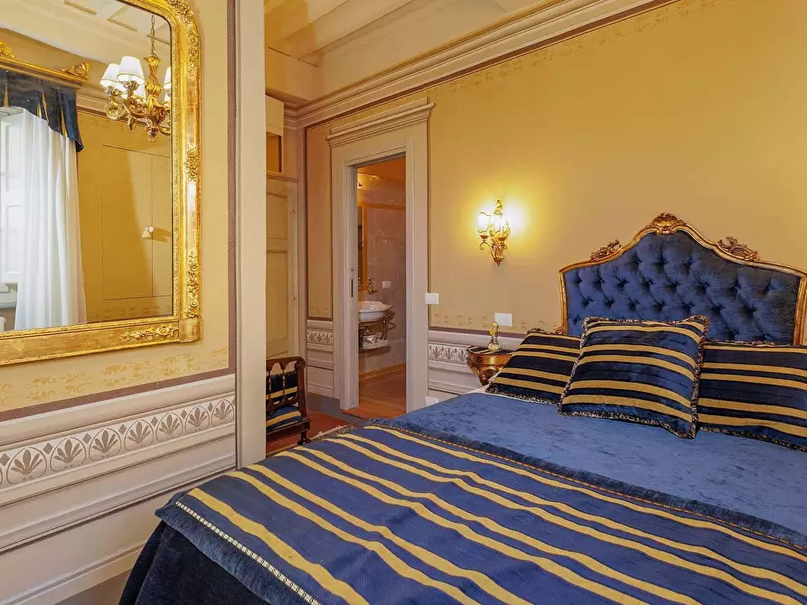 Immagine 26 di Appartamento in affitto  in Via Roma a Cortona