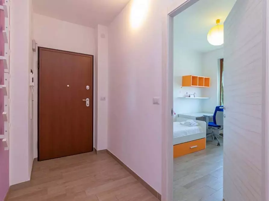 Immagine 8 di Appartamento in affitto  in Via Alcuino7 a Milano