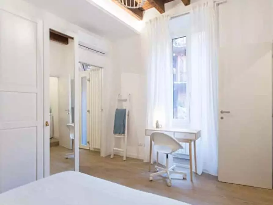 Immagine 9 di Appartamento in affitto  in Via Pietro Crespi12 a Milano