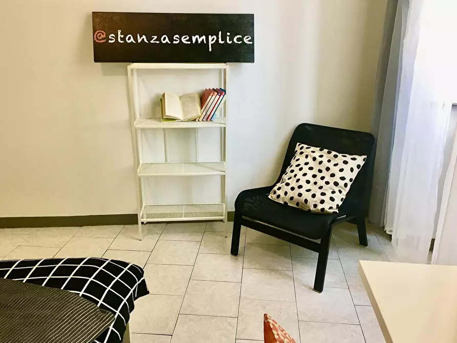 Immagine 6 di Camera in affitto  in Via del Ponte Rosso13 a Firenze