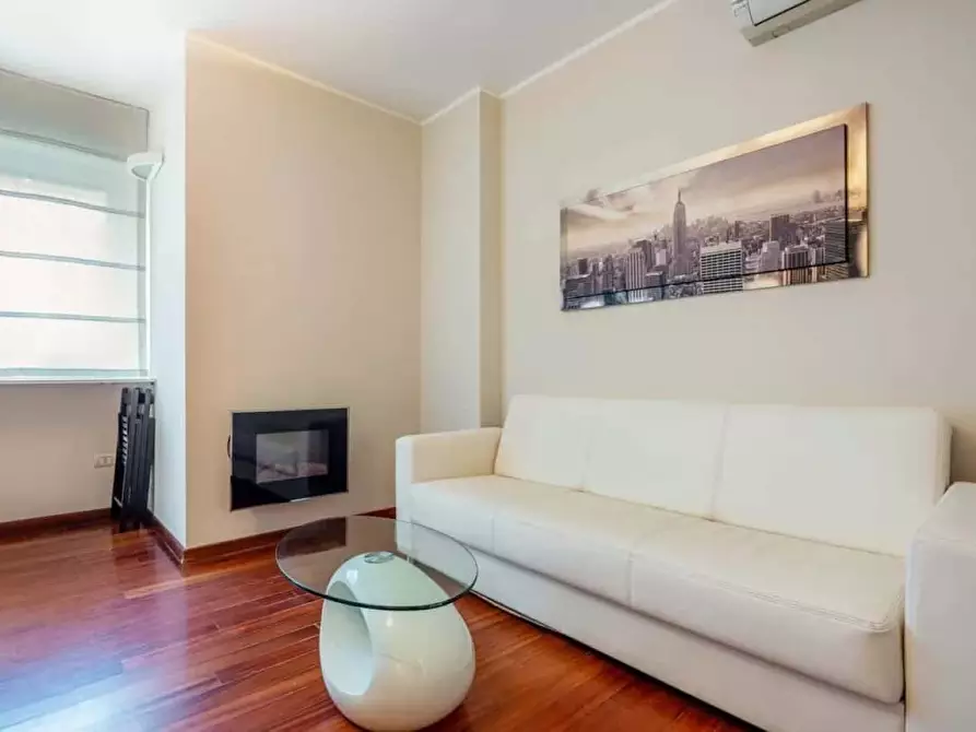 Immagine 14 di Appartamento in affitto  in Corso Sempione21 a Milano