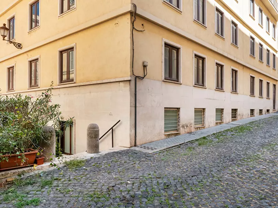 Immagine 26 di Appartamento in affitto  in Via Rasella36 a Roma