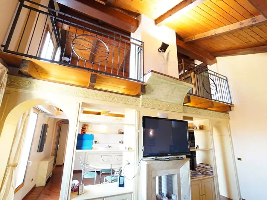 Immagine 10 di Appartamento in affitto  in Via Galliera18 a Bologna