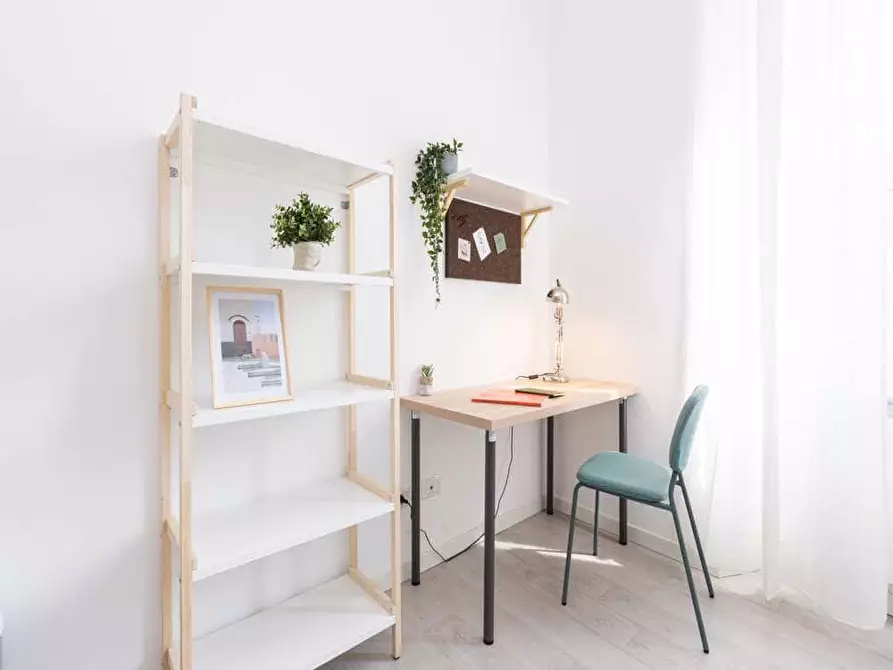 Immagine 8 di Camera in affitto  in Via Privata Parenzo6 a Milano