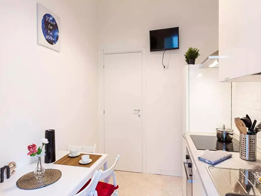 Immagine 10 di Camera in affitto  in Via Paolo Bassi22 a Milano