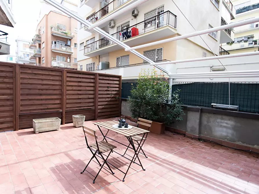 Immagine 23 di Appartamento in affitto  in Via Baldo degli Ubaldi112 a Roma