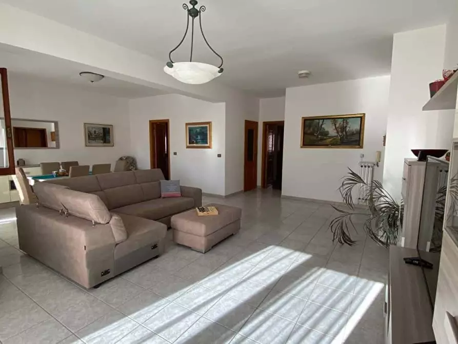 Immagine 3 di Appartamento in affitto  in Viale delle Vigne27 a Porto Torres