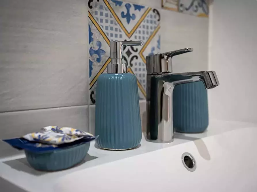 Immagine 10 di Appartamento in affitto  in Via Vincenzo Russo8 a Milano