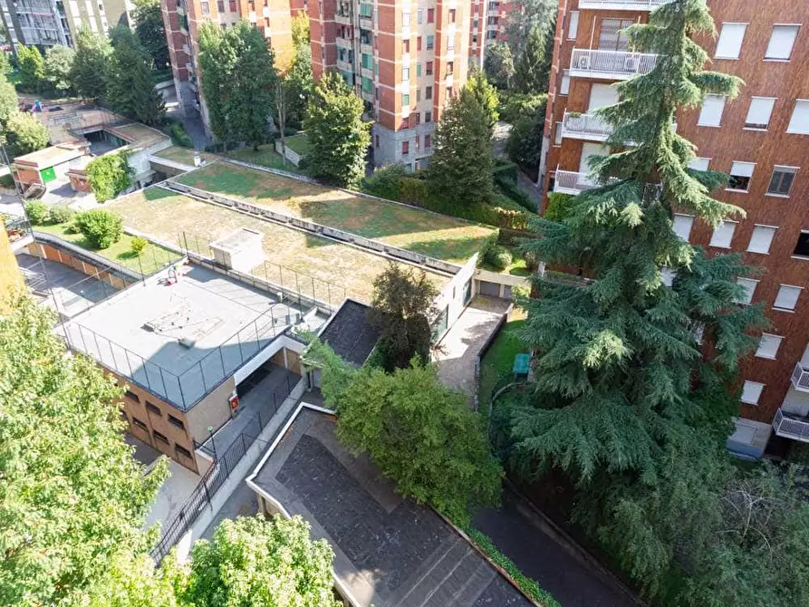 Immagine 20 di Camera in affitto  in Viale San Gimignano4 a Milano