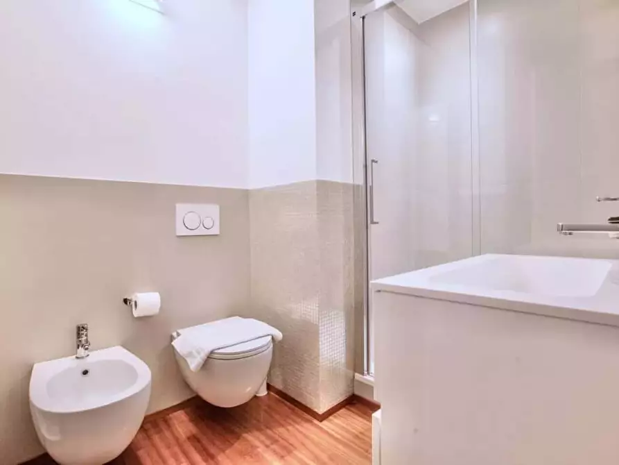 Immagine 29 di Appartamento in affitto  in Via Carlo Tenca7 a Milano