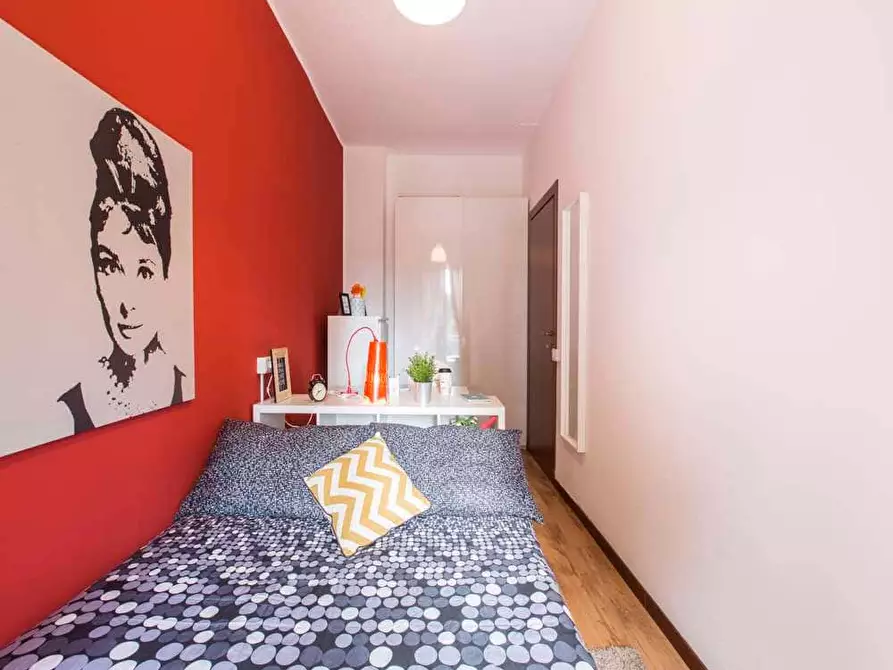 Immagine 3 di Camera in affitto  in Via Rubens23 a Milano