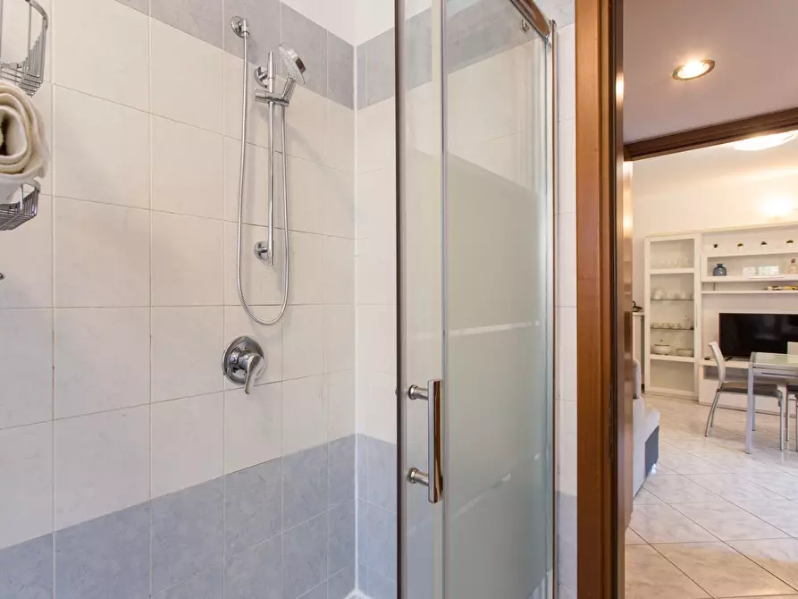 Immagine 12 di Appartamento in affitto  in Via Donna Prassede7 a Milano