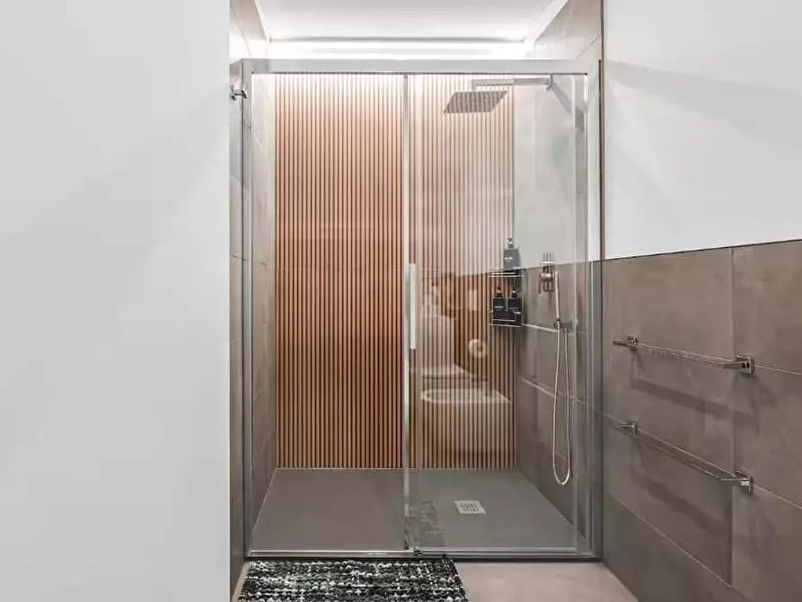 Immagine 12 di Appartamento in affitto  in Via Matteo Renato Imbriani2 a Trieste