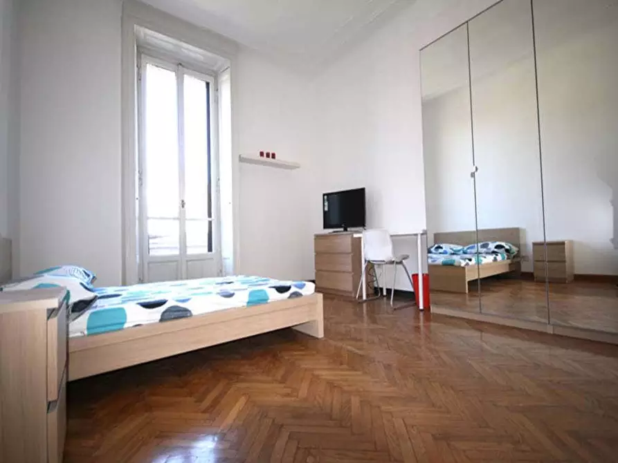 Immagine 2 di Camera in affitto  in Viale Romagna76 a Milano