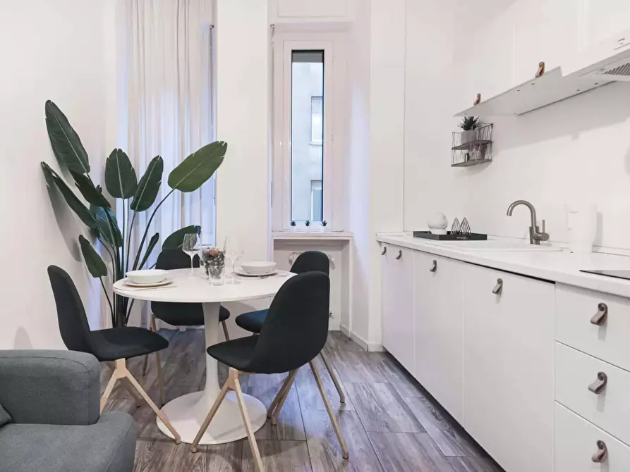 Immagine 6 di Appartamento in affitto  in Viale Tunisia36 a Milano