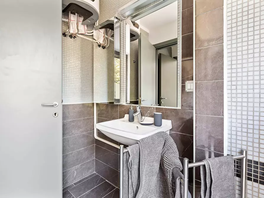 Immagine 7 di Camera in affitto  in Via Privata Deruta22 a Milano