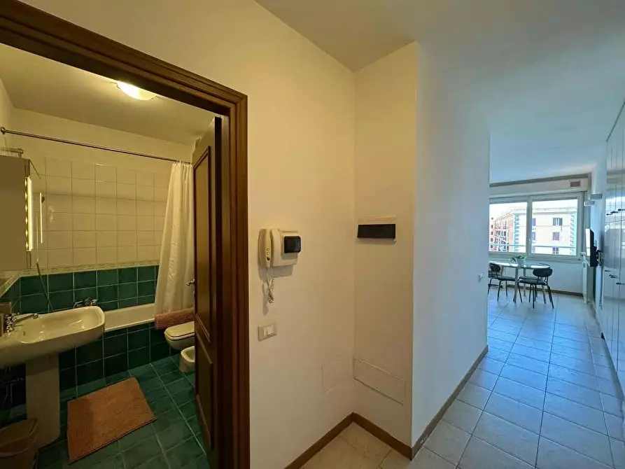 Immagine 10 di Appartamento in affitto  in Via Casilina9 a Roma