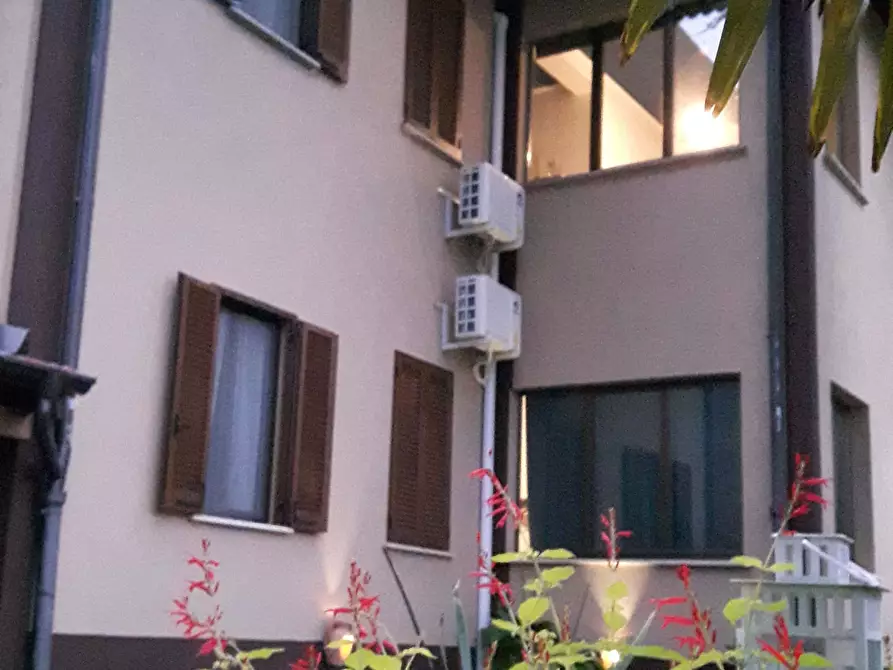 Immagine 12 di Appartamento in affitto  in Via Porretta12 a Milano