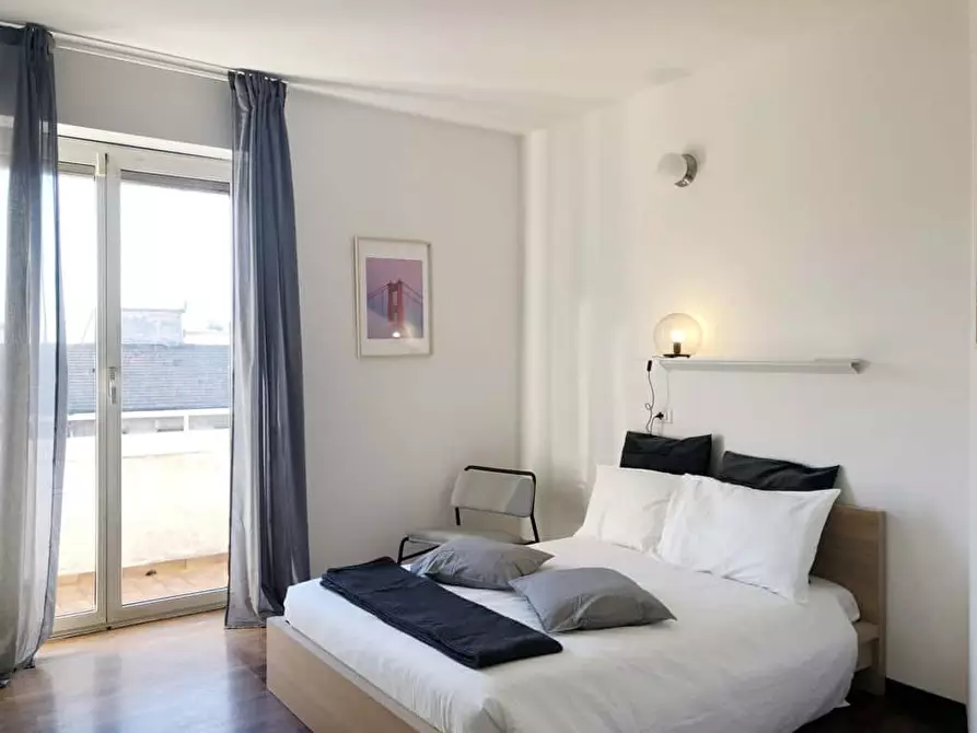 Immagine 1 di Camera in affitto  in Via Giovanni Pacini93 a Milano