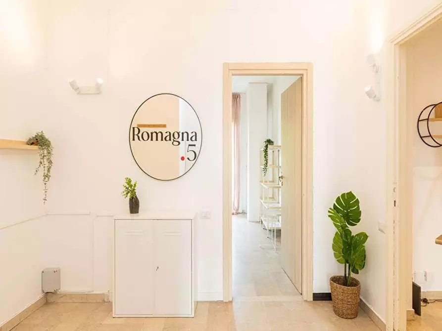 Immagine 20 di Camera in affitto  in Viale Romagna5 a Milano
