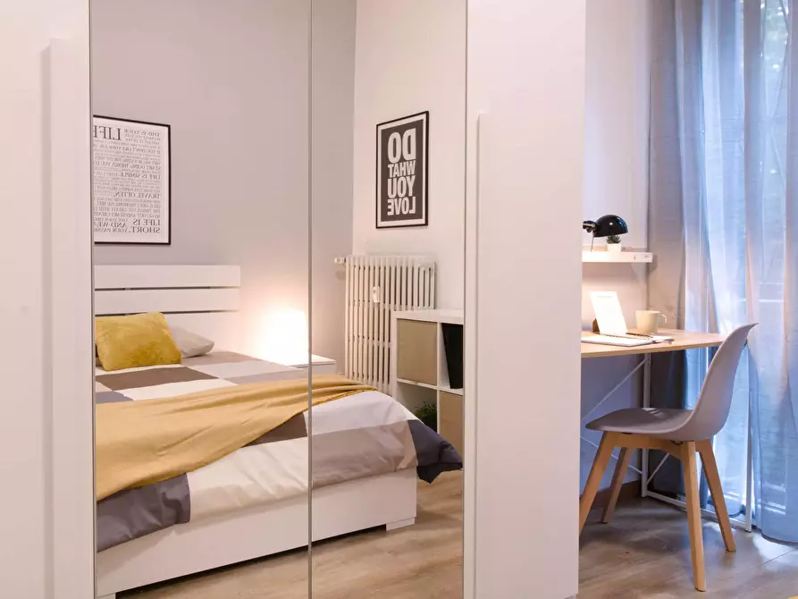 Immagine 3 di Camera in affitto  in Via Senatore Diogene Valotti a Brescia