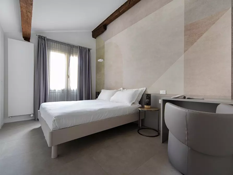 Immagine 15 di Appartamento in affitto  in Via dell'Indipendenza24 a Bologna