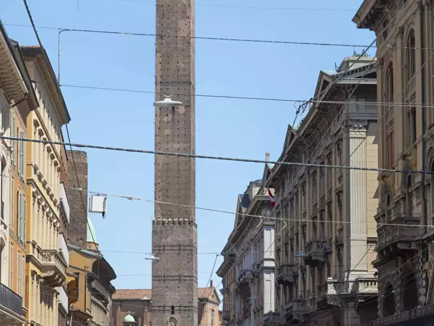 Immagine 39 di Appartamento in affitto  in Via Cesare Battisti2 a Bologna