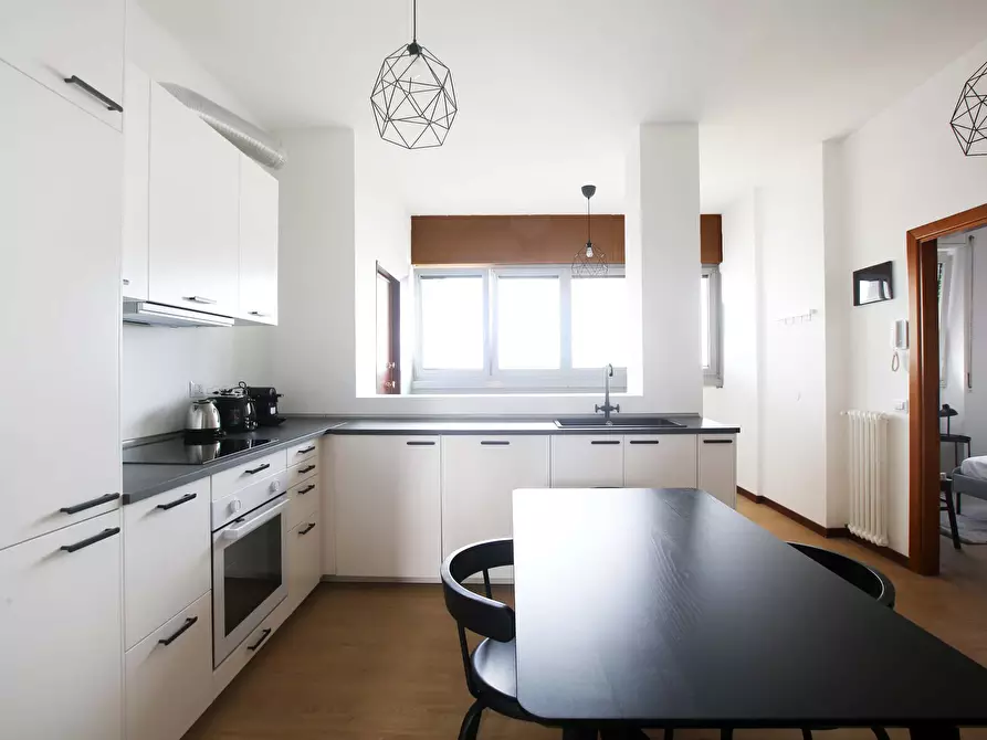 Immagine 12 di Camera in affitto  in Via Carlo Marx5 a Milano