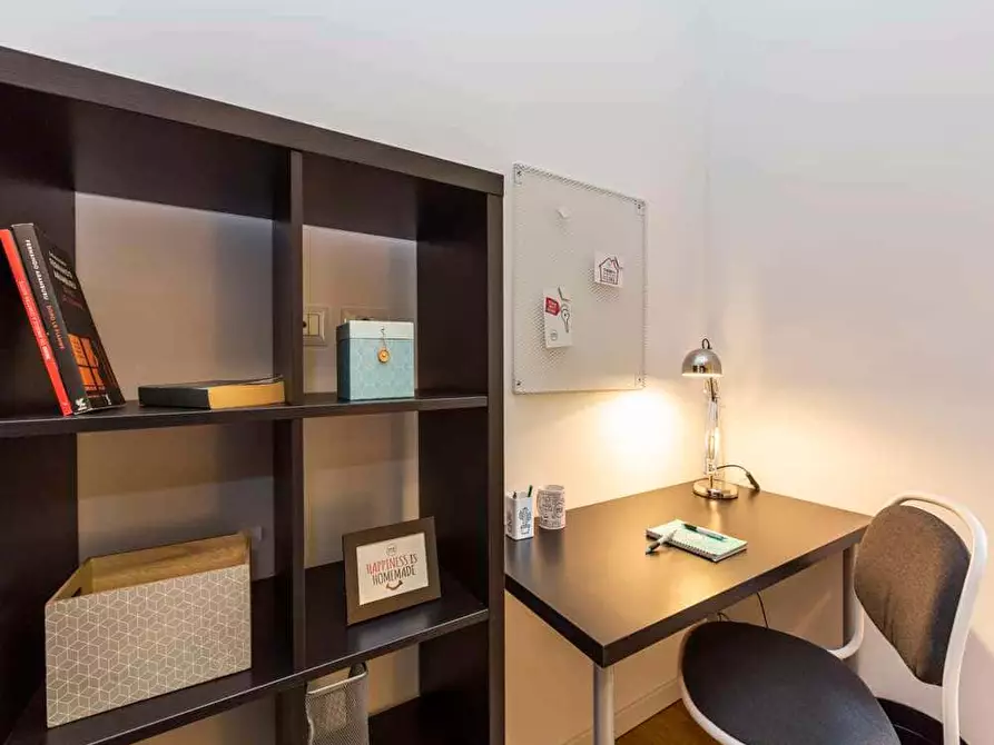 Immagine 1 di Camera in affitto  in Piazza Maria Adelaide di Savoia5 a Milano