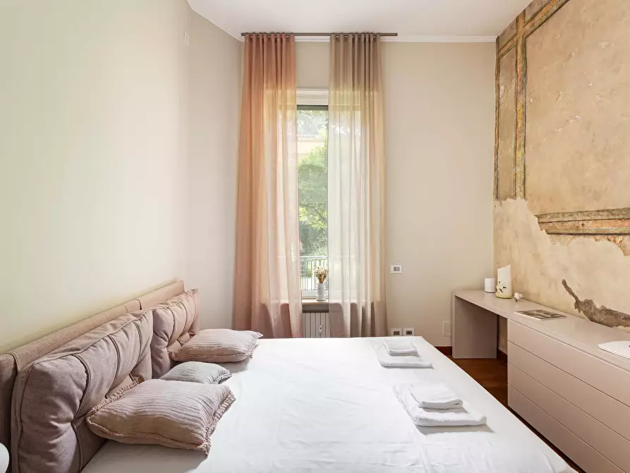 Immagine 11 di Appartamento in affitto  in Via dei Piatti4 a Milano