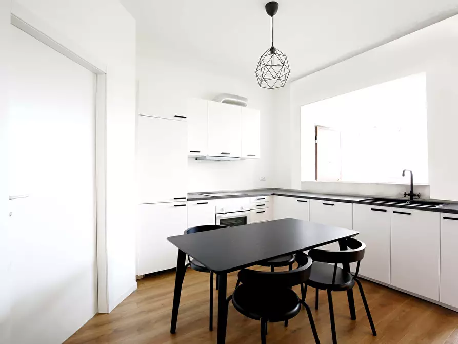 Immagine 8 di Camera in affitto  in Via Carlo Marx26 a Milano