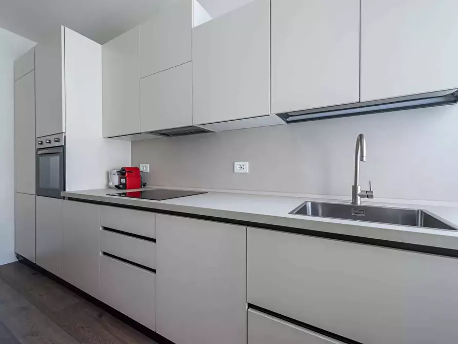 Immagine 27 di Appartamento in affitto  in Via Santa Sofia8 a Milano